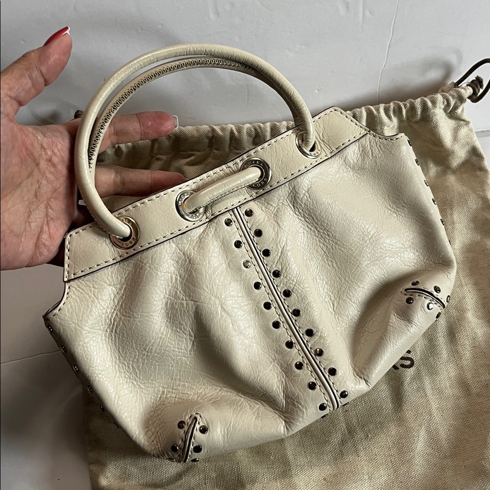 MICHAEL Michael Kors mini off white leather handbag w/dustbag